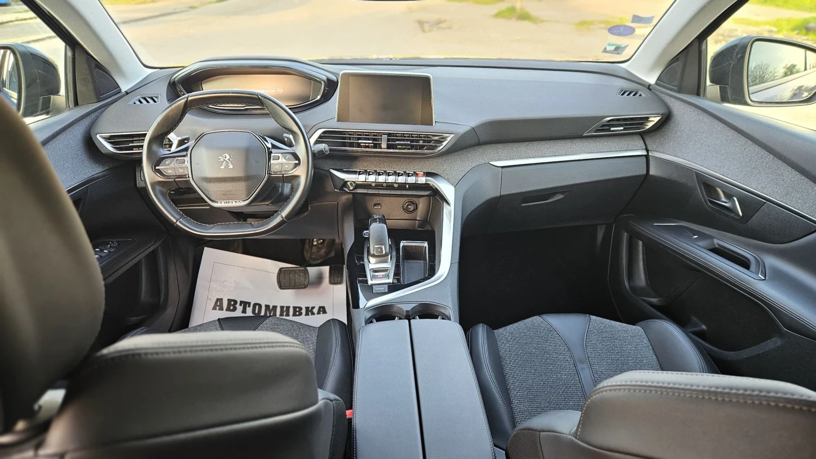 Peugeot 3008 1.2 PureTech, снимка 9 - Автомобили и джипове - 53734334