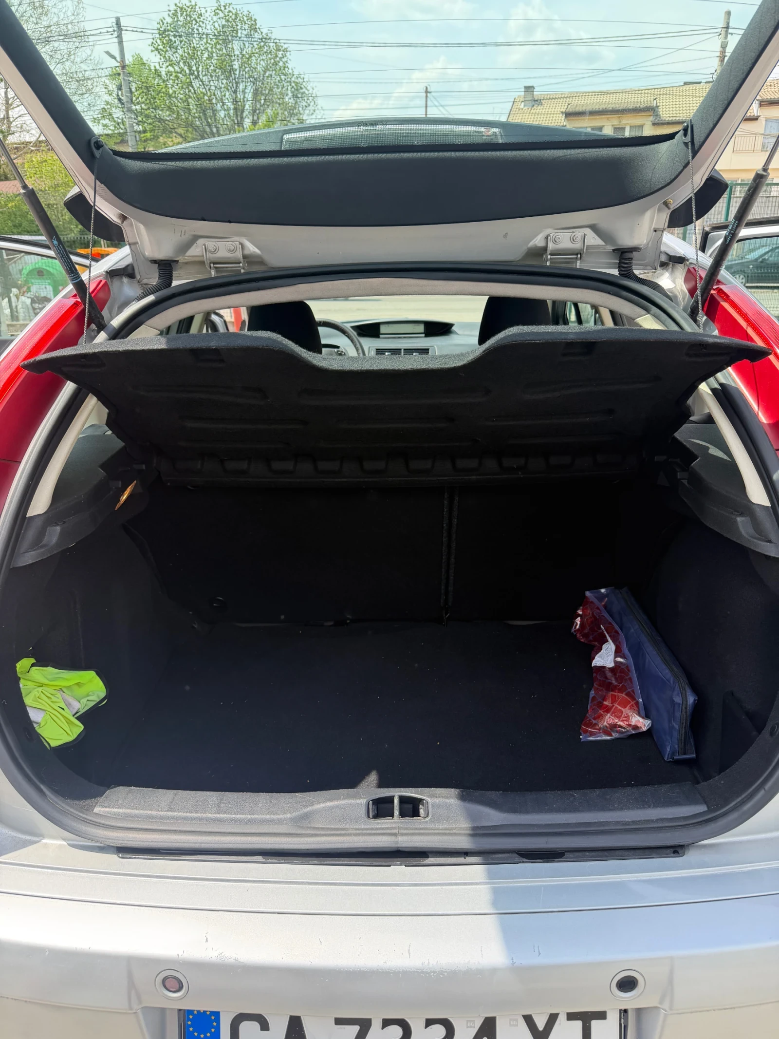 Citroen C4 Мултимедия , амбиентно осветление , парктроник , , снимка 8 - Автомобили и джипове - 53738506