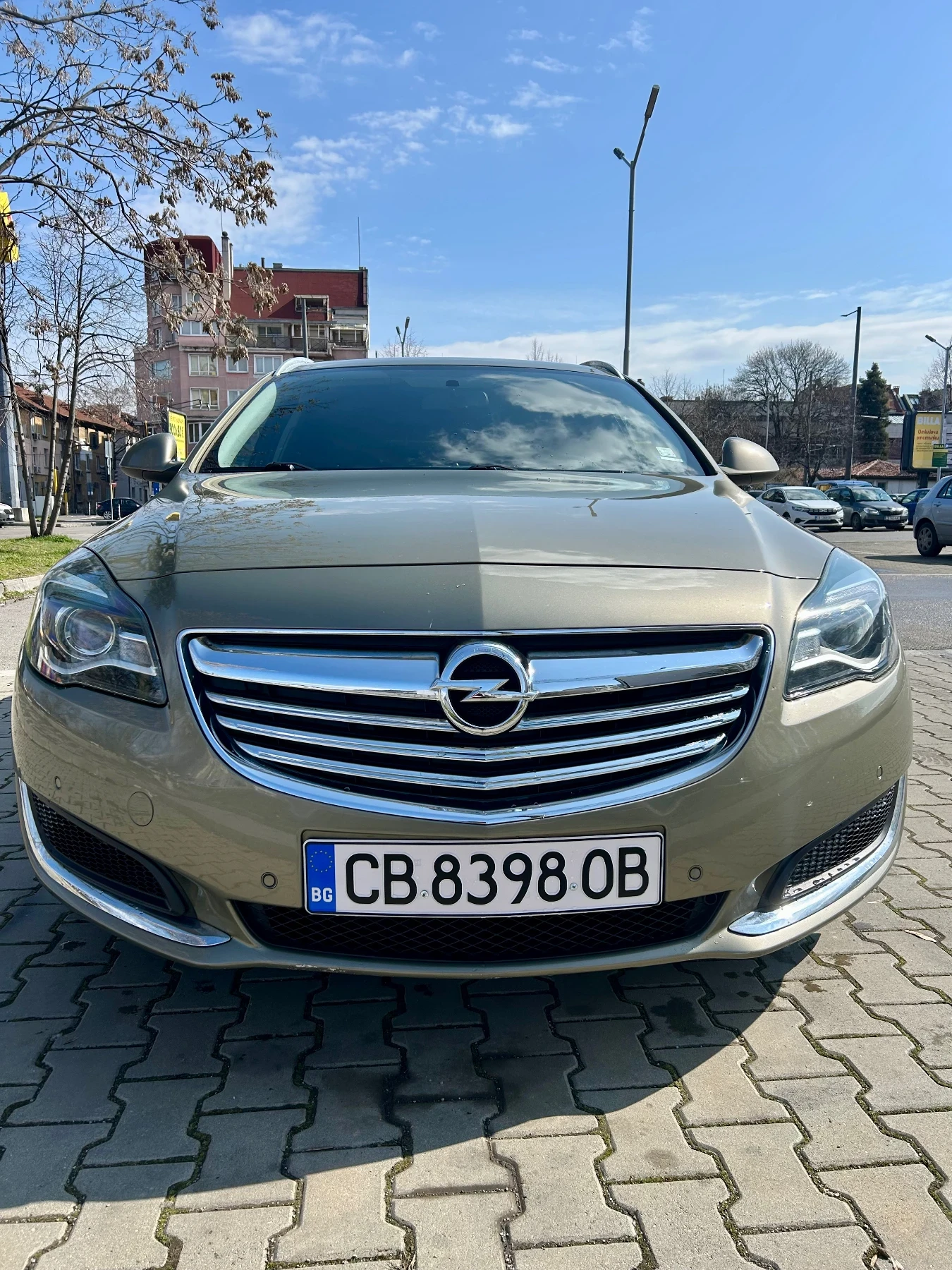 Opel Insignia A sport Tourer-Business Edition-Navi , снимка 2 - Автомобили и джипове - 53747247
