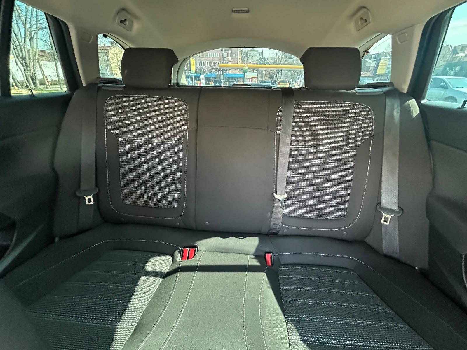 Opel Insignia A sport Tourer-Business Edition-Navi , снимка 13 - Автомобили и джипове - 53747247