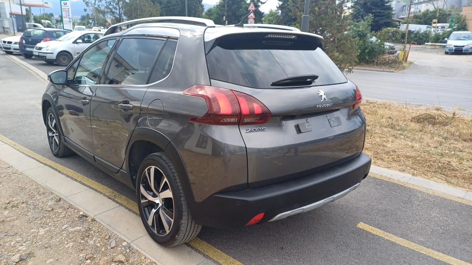 Peugeot 2008, снимка 4 - Автомобили и джипове - 54379125