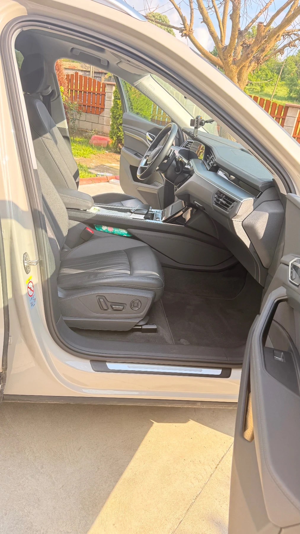 Audi E-Tron E-TRON 55  95KW  TOP, снимка 13 - Автомобили и джипове - 54887669
