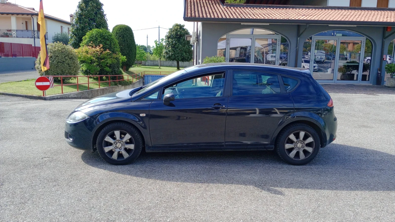 Seat Leon 1.6i, 102кс, 09г, зав.Газ.инж.Италия, снимка 2 - Автомобили и джипове - 54936602