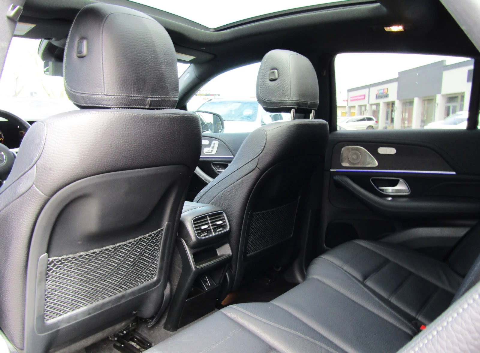 Mercedes-Benz GLE 450 GLE 450 4MATIC | Pano | Park Assist | LED, снимка 9 - Автомобили и джипове - 55261958