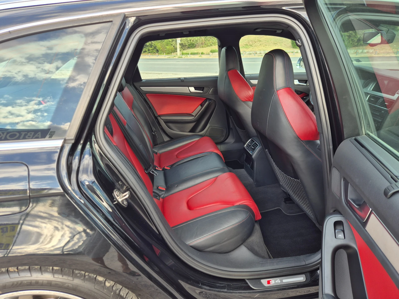 Audi S4 3.0TFSI Quattro, снимка 10 - Автомобили и джипове - 55974377