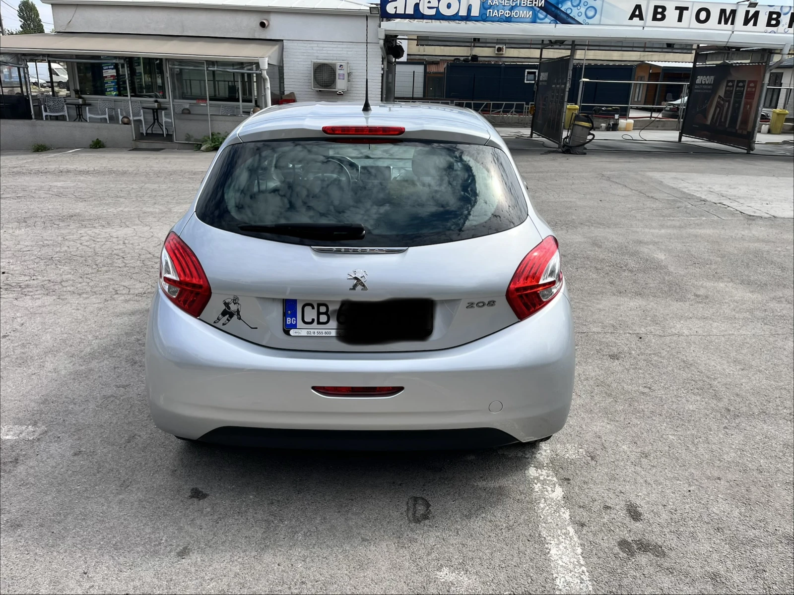 Peugeot 208, снимка 4 - Автомобили и джипове - 56154121