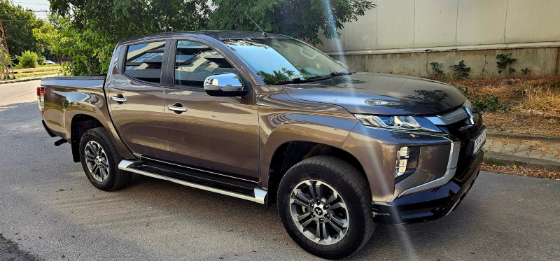 Mitsubishi L200 2.2 D 54000km, снимка 5 - Автомобили и джипове - 52604294