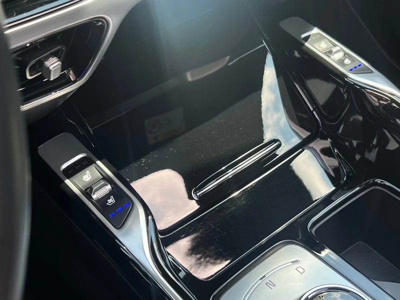 Kia Sorento 1.6PHEV/265HP/PLATINUM/4X4/360/NAVI/DIGITAL/773v, снимка 16 - Автомобили и джипове - 52222136