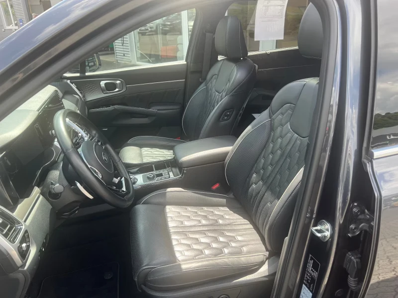 Kia Sorento 1.6PHEV/265HP/PLATINUM/4X4/360/NAVI/DIGITAL/773v, снимка 10 - Автомобили и джипове - 52222136