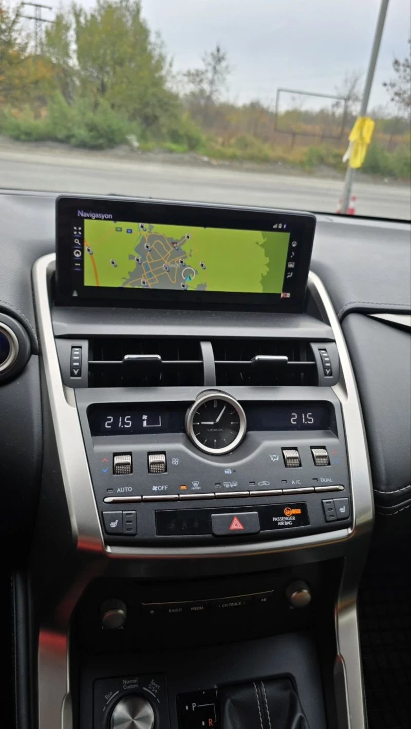 Lexus NX 300h ПЕРФЕКТНА, F SPORT, TRI-BEAM LED, 4x4, снимка 11 - Автомобили и джипове - 52348281