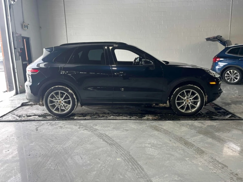 Porsche Cayenne * AWD * CARFAX * БЕЗ ПЪРВОНАЧАЛНА ВНОСКА, снимка 3 - Автомобили и джипове - 53302234