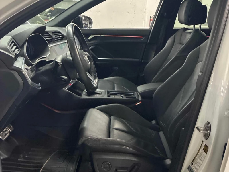 Audi Q3 * Progressiv * CARFAX * БЕЗ ПЪРВОНАЧАЛНА ВНОСКА, снимка 12 - Автомобили и джипове - 53308208