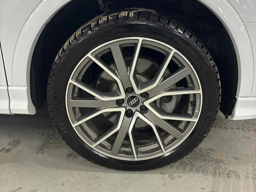 Audi Q3 * Progressiv * CARFAX * БЕЗ ПЪРВОНАЧАЛНА ВНОСКА - изображение 7