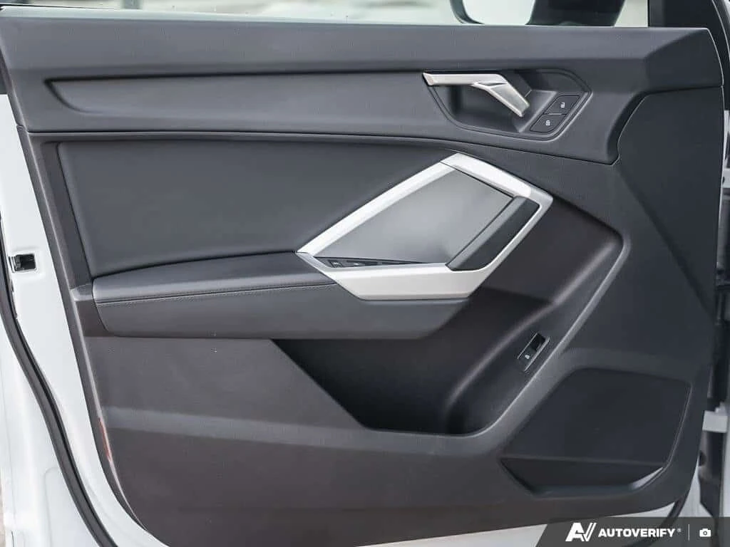 Audi Q3 * quattro * CARFAX * ЦЕНА ДО БГ, снимка 6 - Автомобили и джипове - 53947002