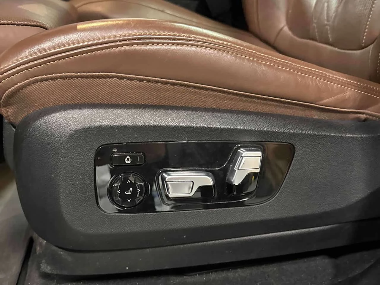 BMW X5 * M50i * CARFAX * ЦЕНА ДО БГ, снимка 10 - Автомобили и джипове - 54114950