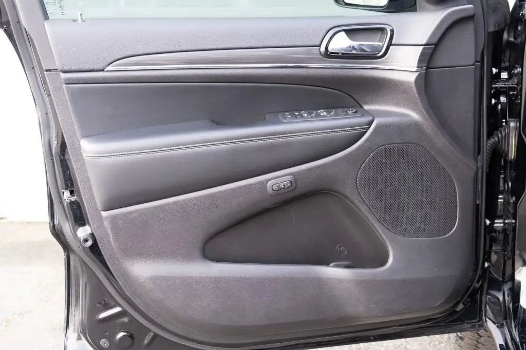 Jeep Grand cherokee Limited, снимка 16 - Автомобили и джипове - 54398313