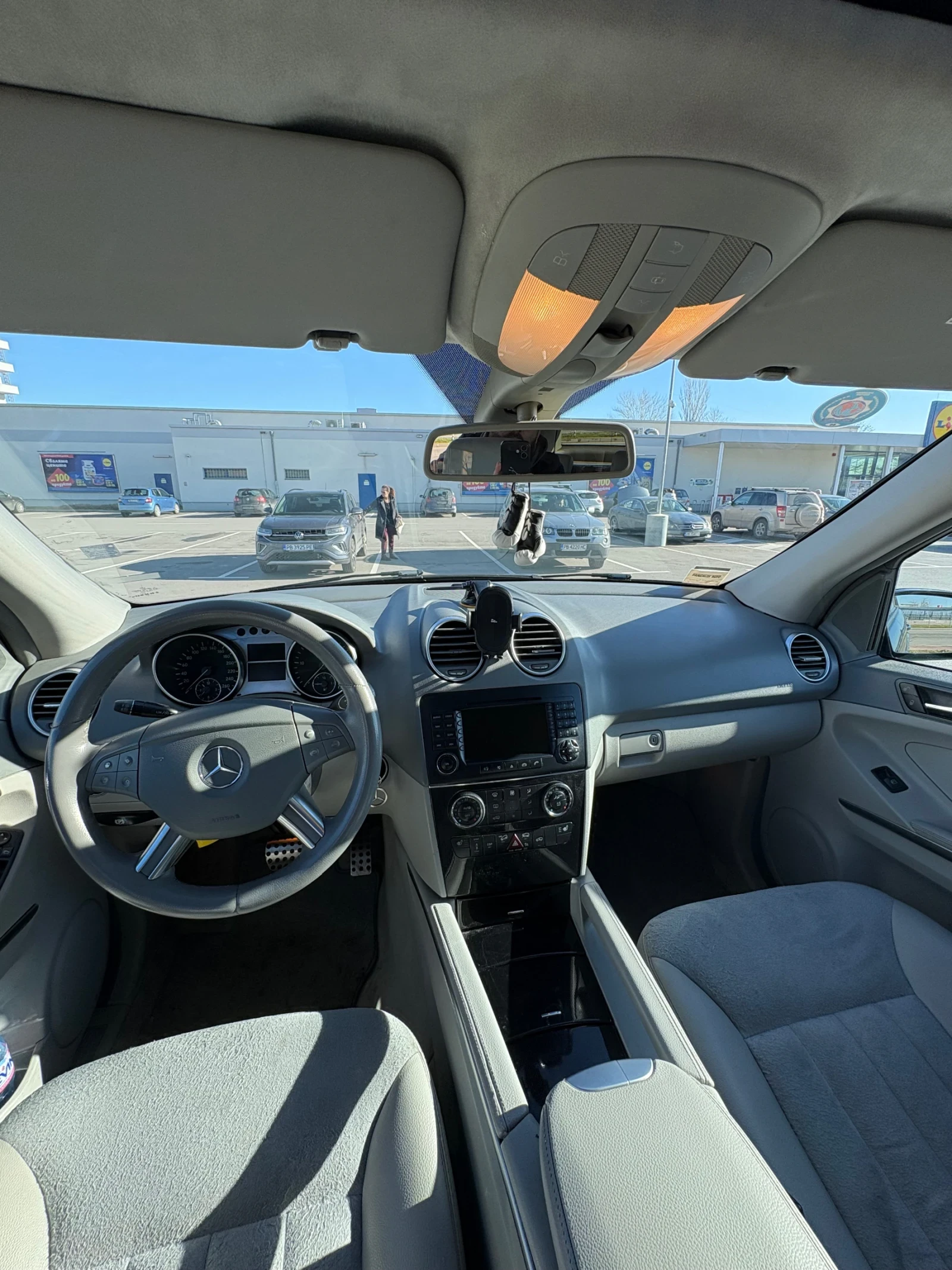Mercedes-Benz ML 320, снимка 7 - Автомобили и джипове - 54647335