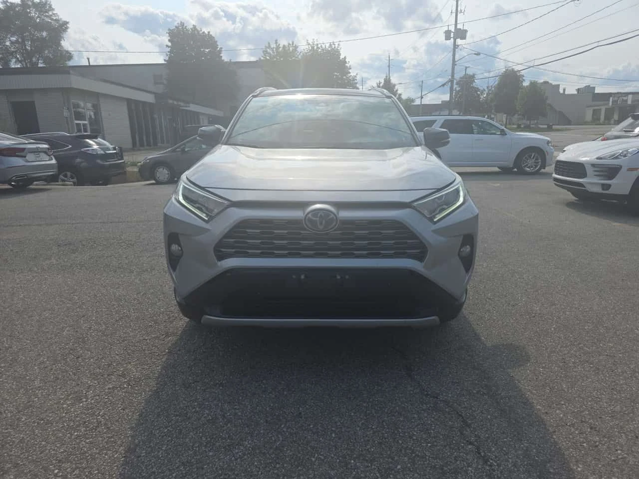 Toyota Rav4 Hybrid XLE  CARFAX, снимка 6 - Автомобили и джипове - 55640347