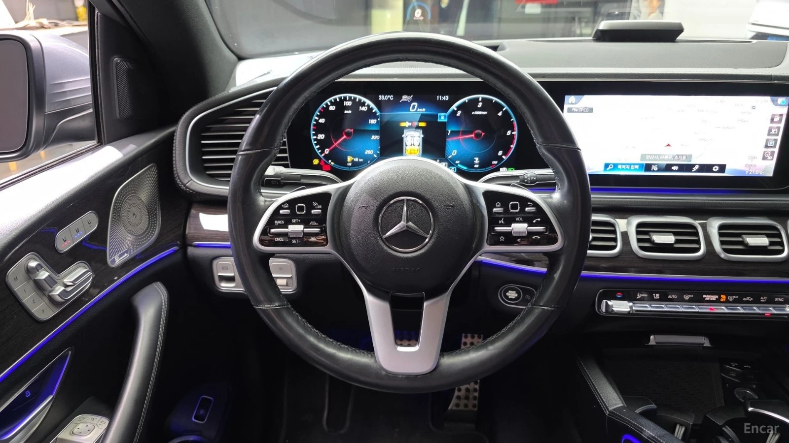 Mercedes-Benz GLE 400 Distronic* Пано* 360* Burmeister* Обдух, снимка 4 - Автомобили и джипове - 55644228