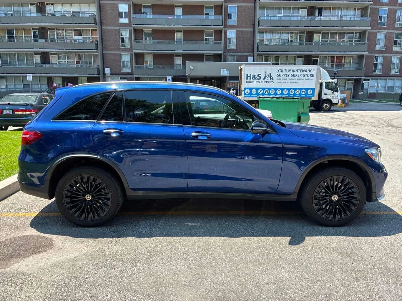 Mercedes-Benz GLC 43 AMG * CARFAX * ОПЦИЯ ЗА ФИНАНСИРАНЕ, снимка 3 - Автомобили и джипове - 55657762