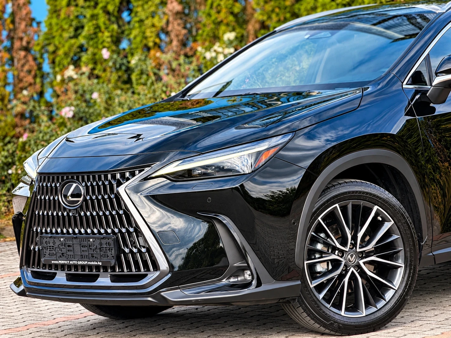 Lexus NX 350h LUXURY-�������-���������-360������-HEAD UP-121X.KM | Mobile.bg � ����������� 2