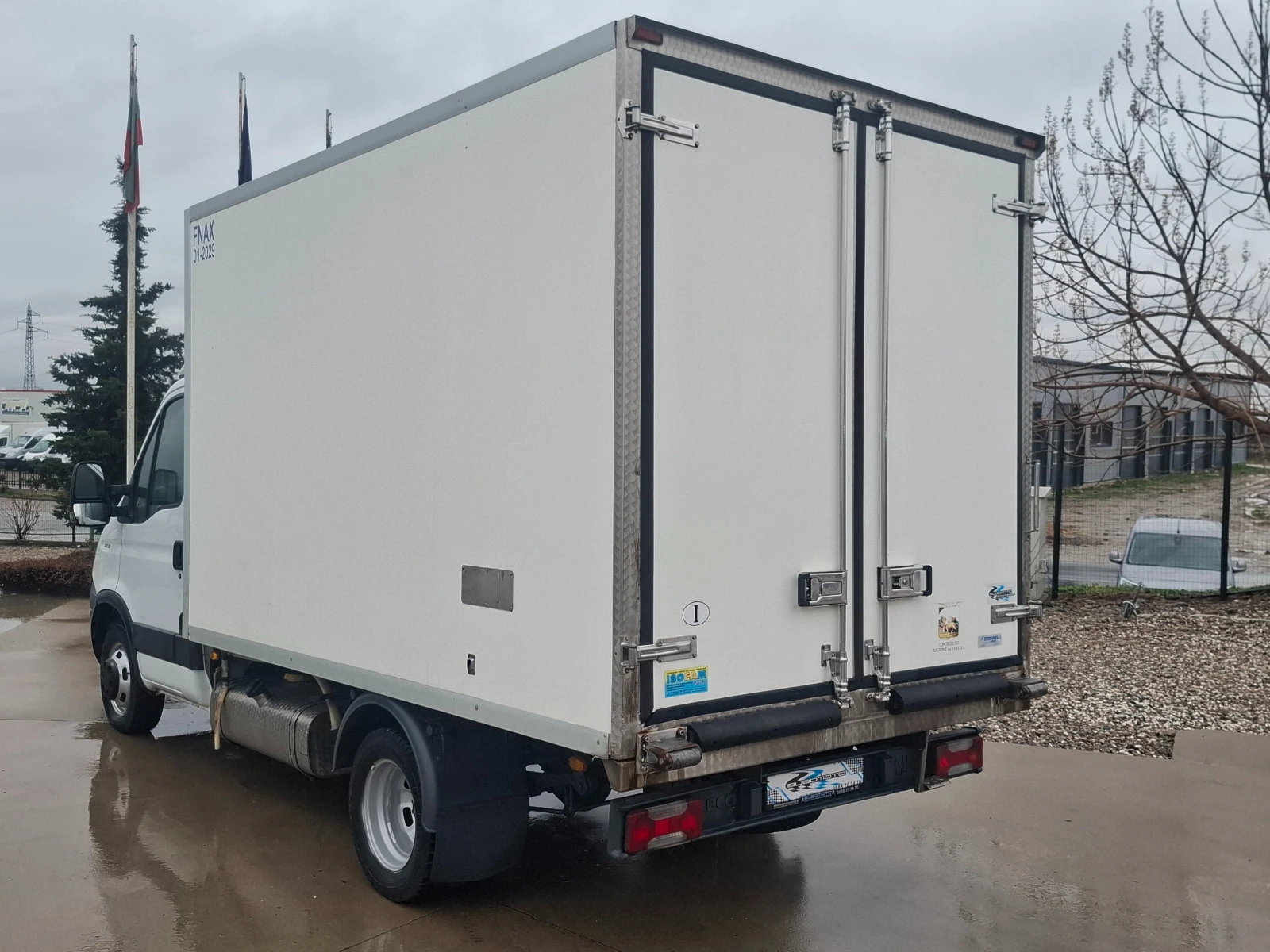 Iveco Daily 35C18/3.0/До3.5т/Климатик/220V - изображение 2