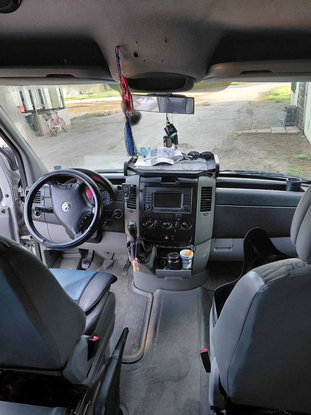 VW Crafter, снимка 2 - Бусове и автобуси - 54995028