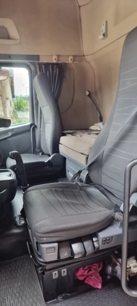 Scania R 560 4 x 2, снимка 9