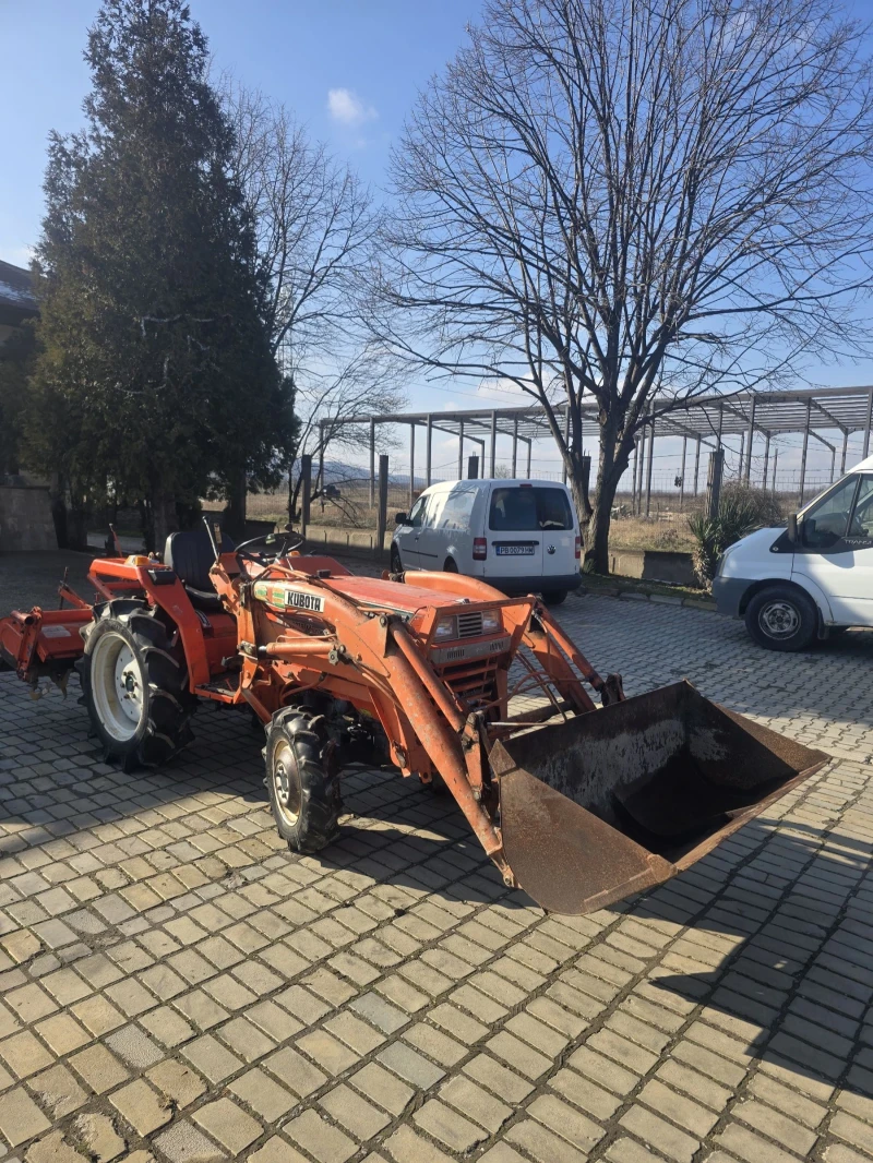 Трактор Kubota ZL1 - 205