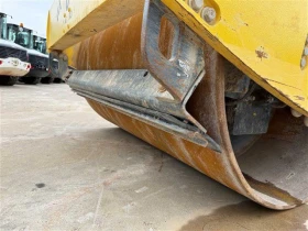      BOMAG BW 213 BVC 