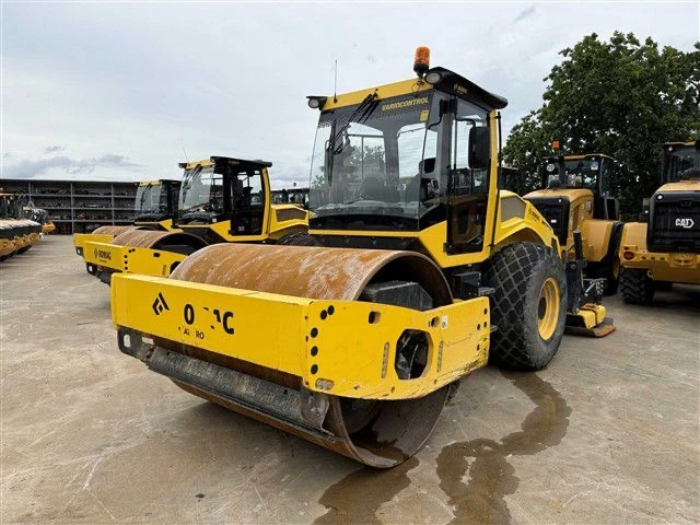 Валяк BOMAG BW 213 BVC ЛИЗИНГ
