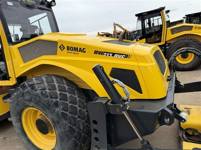 Валяк BOMAG BW 213 BVC ЛИЗИНГ - изображение 4