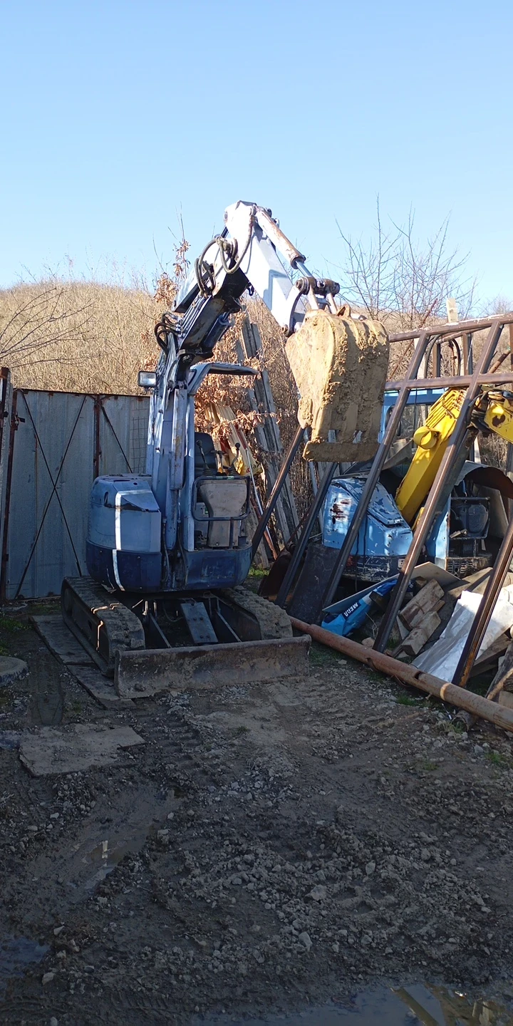 Багер Hitachi Eh 20