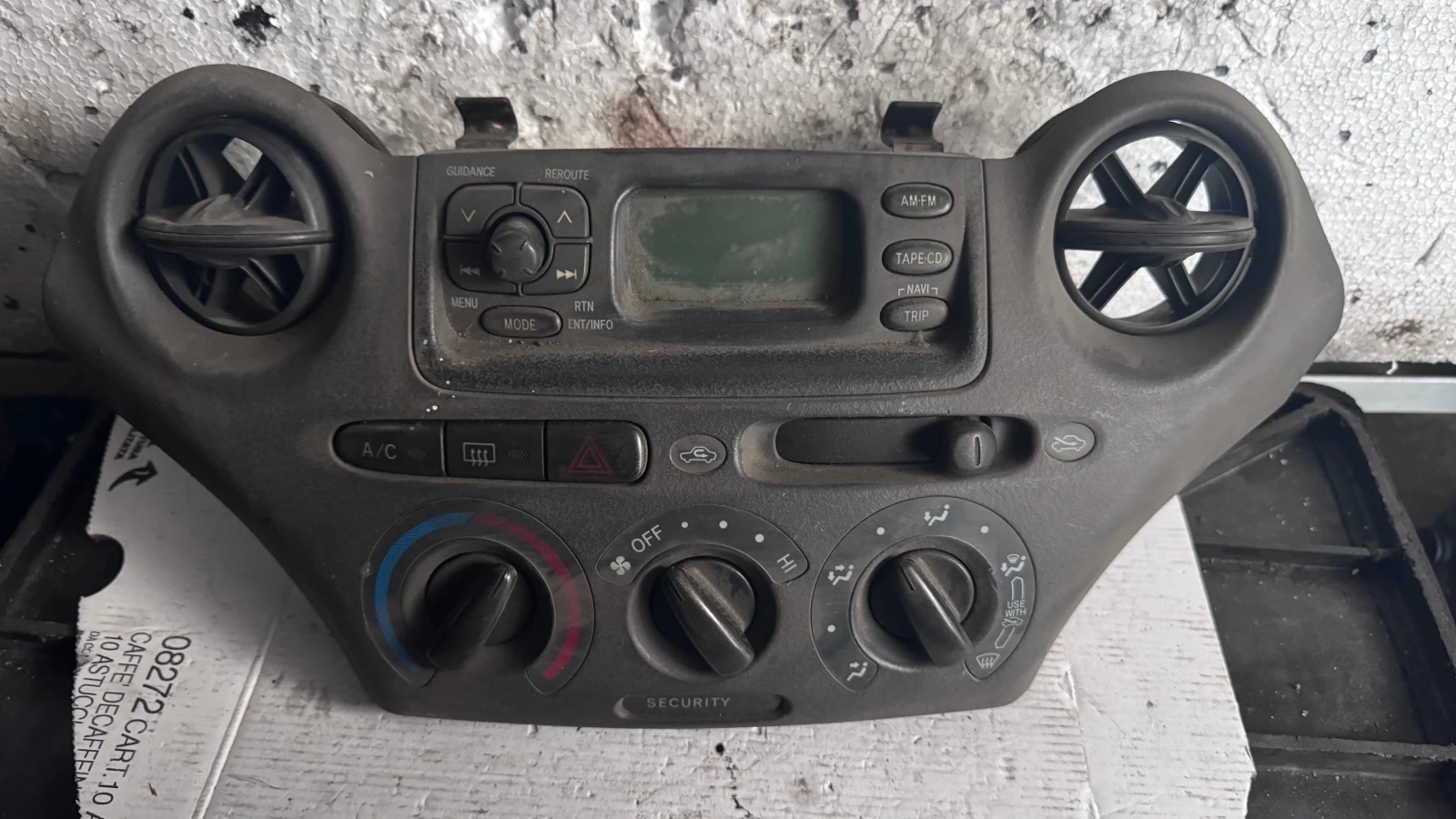   /  /  a Toyota Yaris - FA031625A  / 86110-52020-B0 / CN-TS0820A | Mobile.bg   1