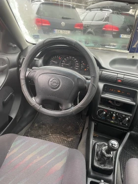 Opel Astra 1, 6 Цяла за Части, снимка 14