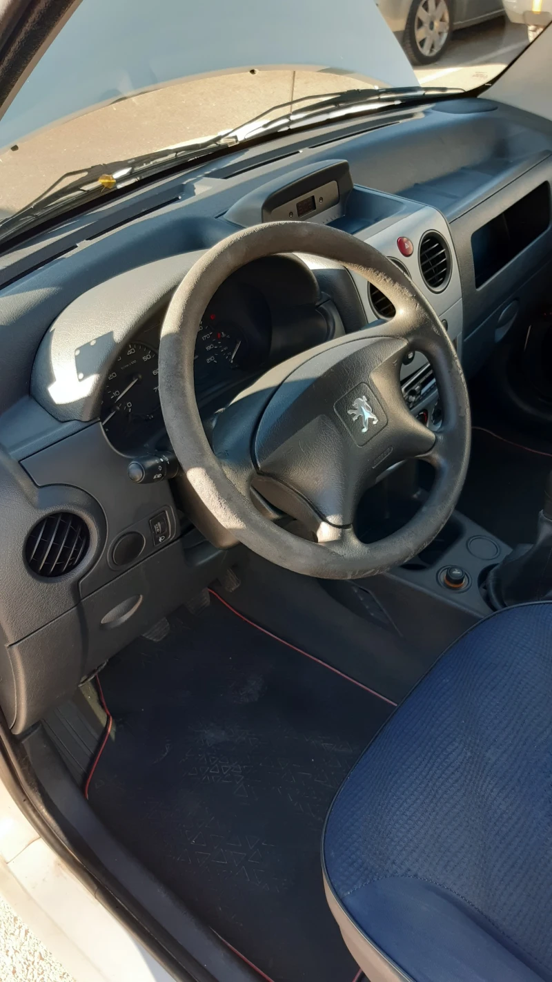 Peugeot Partner 1.6 HDI, снимка 8 - Автомобили и джипове - 47937590