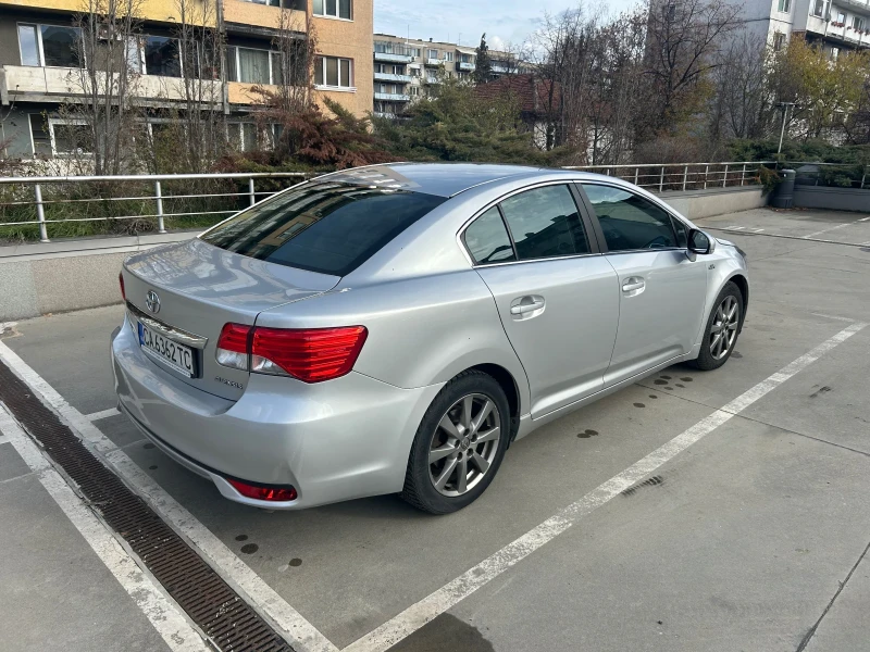 Toyota Avensis 2.2 D-CAT, снимка 4 - Автомобили и джипове - 48076964