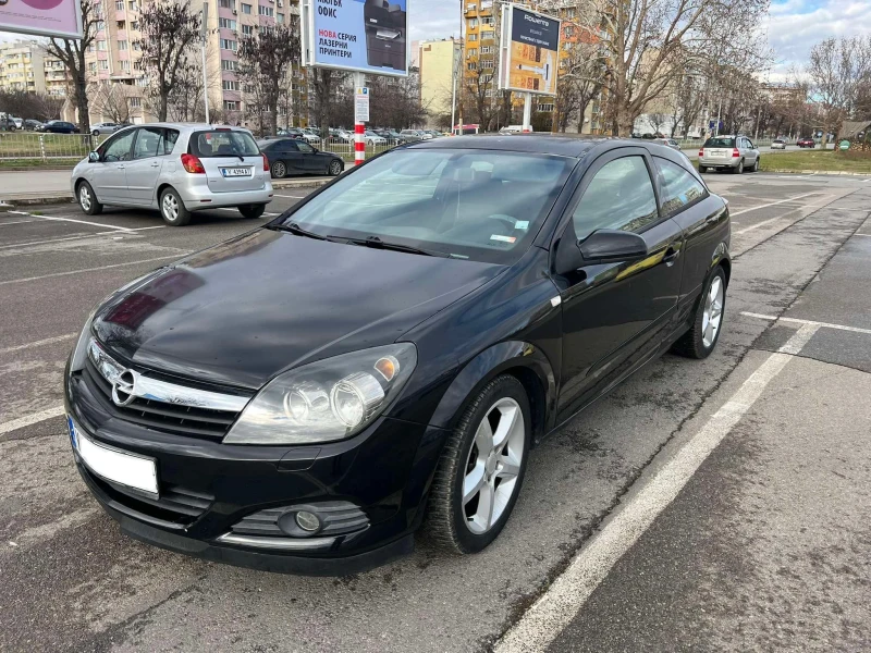 Opel Astra H GTC, снимка 2 - Автомобили и джипове - 48562349