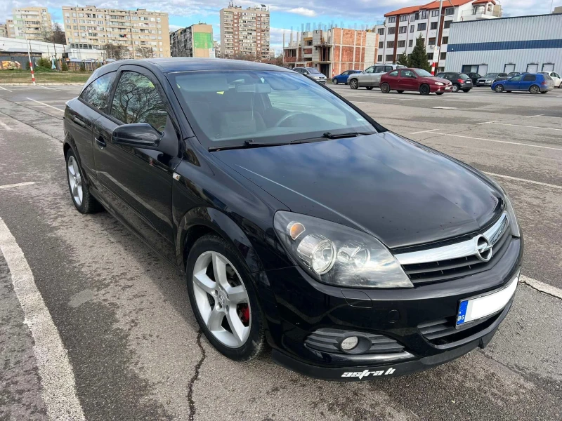 Opel Astra H GTC, снимка 1 - Автомобили и джипове - 48562349