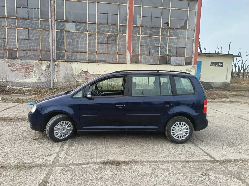 VW Touran 2.0tdi140ks, снимка 2 - Автомобили и джипове - 49500287