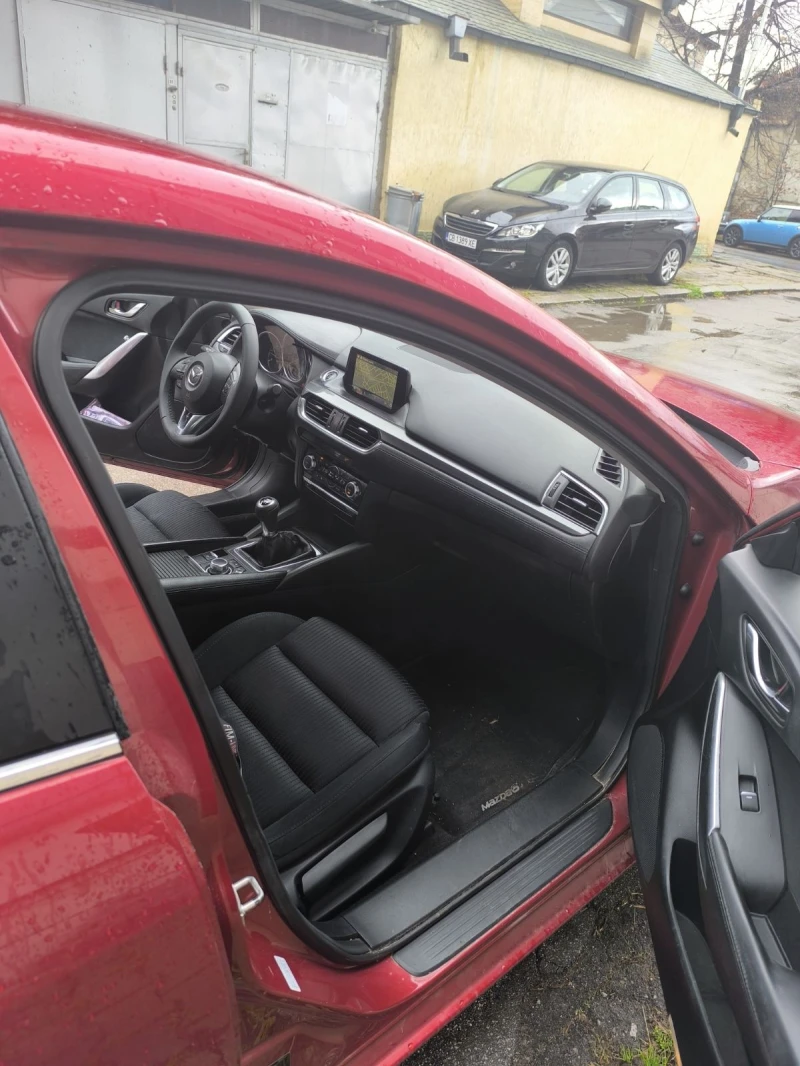 Mazda 6 2.2 Turbodiesel Attraction, снимка 10 - Автомобили и джипове - 49532249