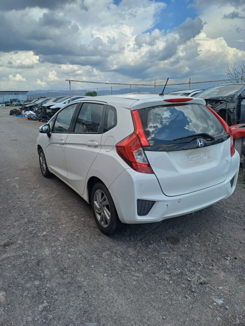 Honda Jazz 1.3i-102кс.На части, снимка 4 - Автомобили и джипове - 50023124