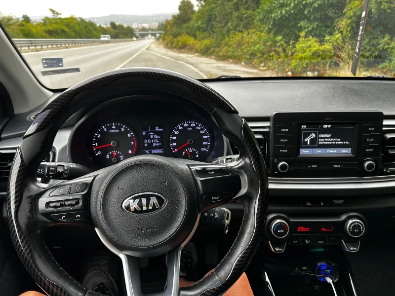 Kia Rio 1.25, снимка 10 - Автомобили и джипове - 52160963