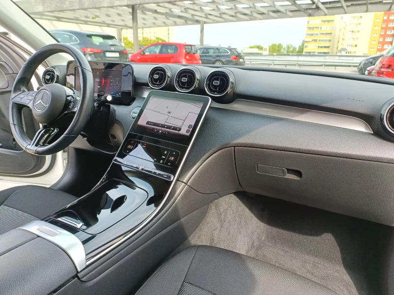 Mercedes-Benz C 220 d/AVANTGARDE/SPORT/200HP//RFK/TEMP/SH/AHK/122D, снимка 11 - Автомобили и джипове - 51919414