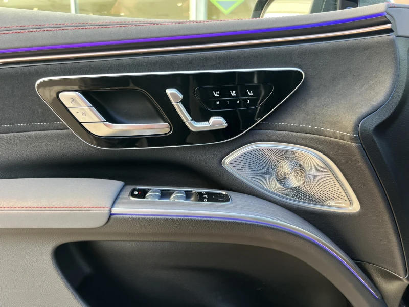 Mercedes-Benz EQS 580 SUV/AMG/4M/HYPERSCREEN/BURMES/PANO/HEAD UP/360, снимка 7 - Автомобили и джипове - 52212035