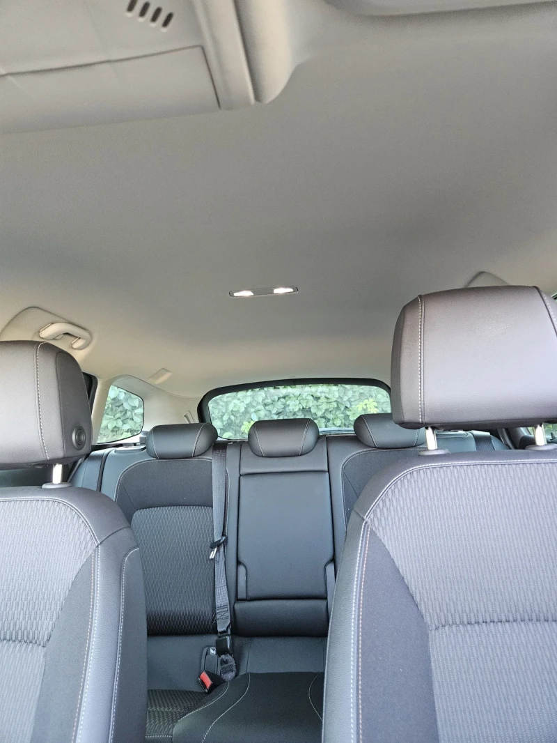 Opel Insignia, снимка 10 - Автомобили и джипове - 52567945