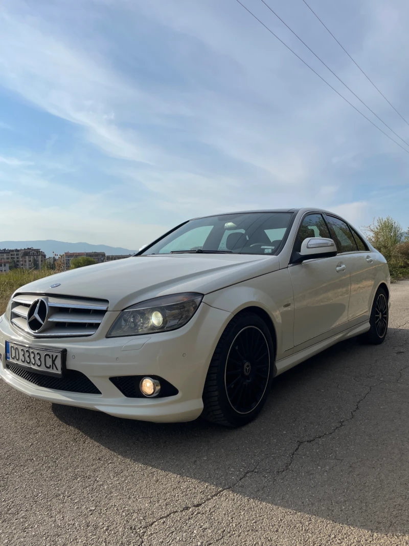 Mercedes-Benz C 320, снимка 6 - Автомобили и джипове - 52513120