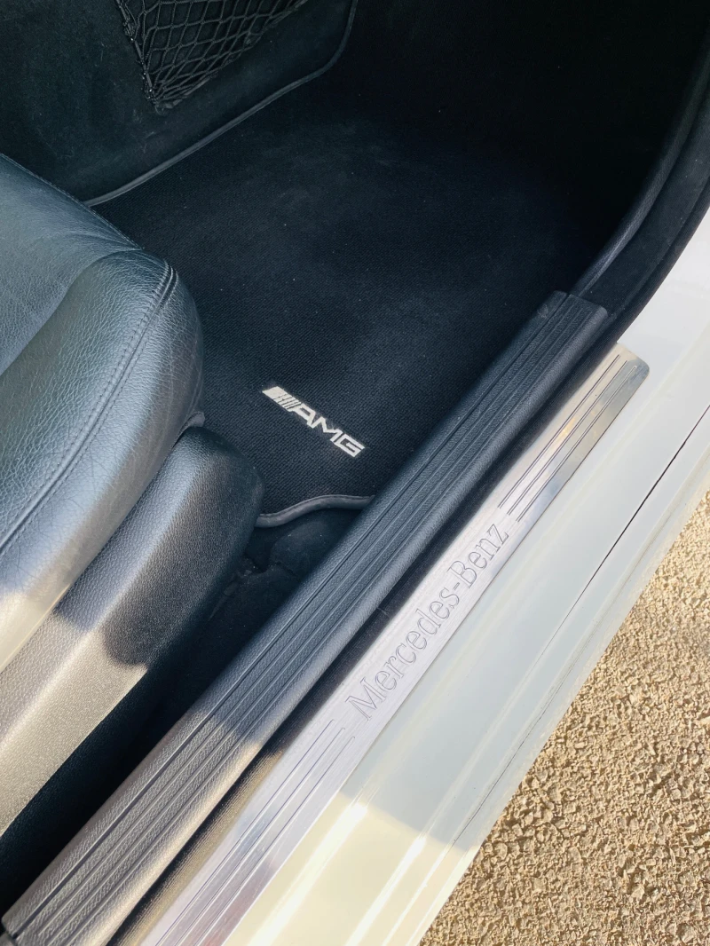 Mercedes-Benz C 320, снимка 15 - Автомобили и джипове - 52513120