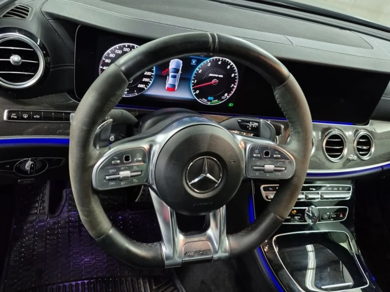 Mercedes-Benz E 53 AMG * CARFAX * БЕЗ ПЪРВОНАЧАЛНА ВНОСКА, снимка 12 - Автомобили и джипове - 53072296