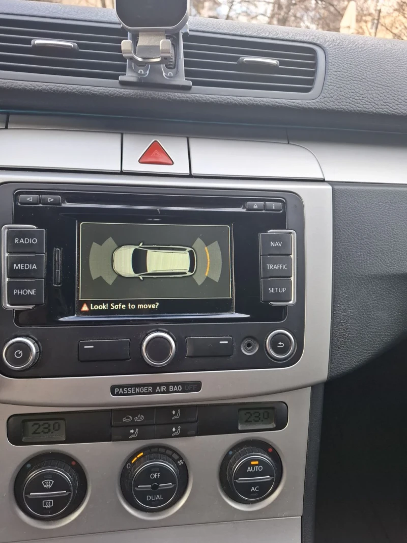 VW Passat, снимка 6 - Автомобили и джипове - 53399279